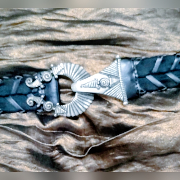 Pewter Hook Deco- Goth Stretchy Braided Black Leather Belt - Picture 4 of 9